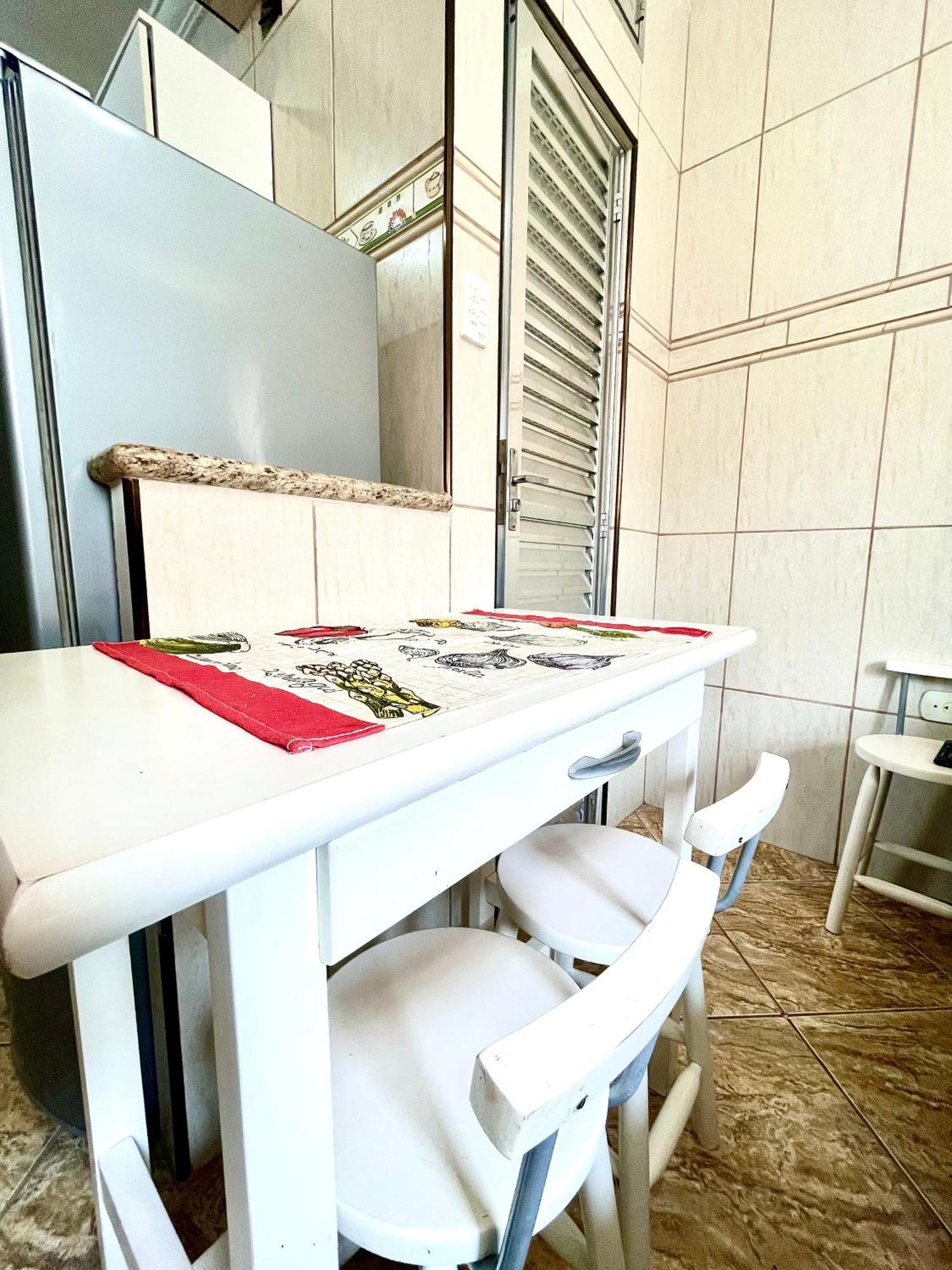Kitinete Em Sao Vicente Apartment Ngoại thất bức ảnh